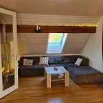 홈스테이 Attic Mountain & View - 2nd Floor *