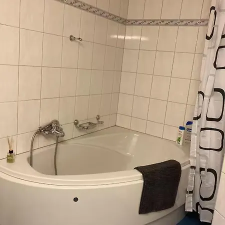 Attic Mountain & View - 2nd Floor *