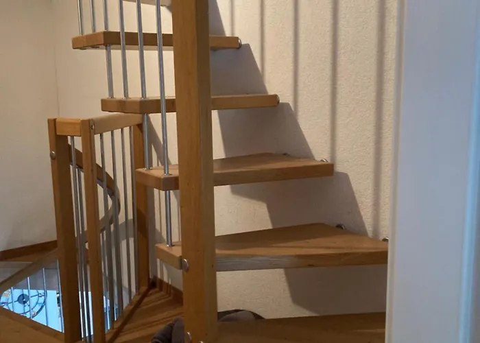 Attic Mountain & View - 2nd Floor Privat bolig Vinelz